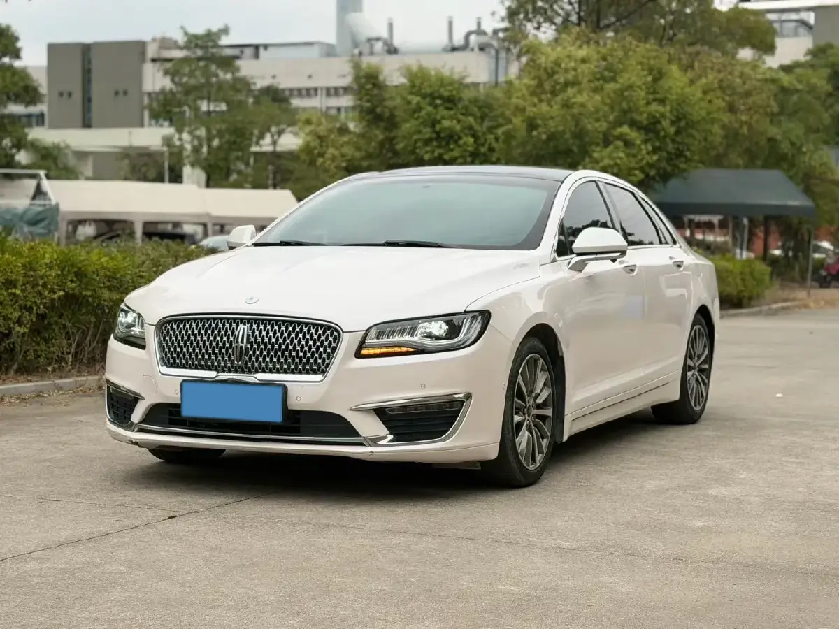 2018 Lincoln MKZ 2.0T 203HP L4 6AT