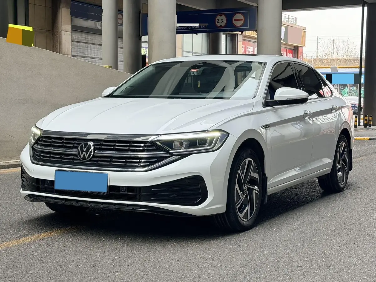 2023 Volkswagen Sagitar 1.4T 150HP L4 7DCT