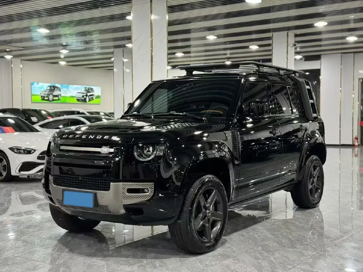 2024 Land Rover Defender 3.0T 400HP L6 8AT