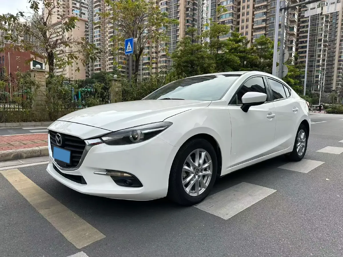 2017 Mazda 3 Axela 1.5L 117HP L4 6AT