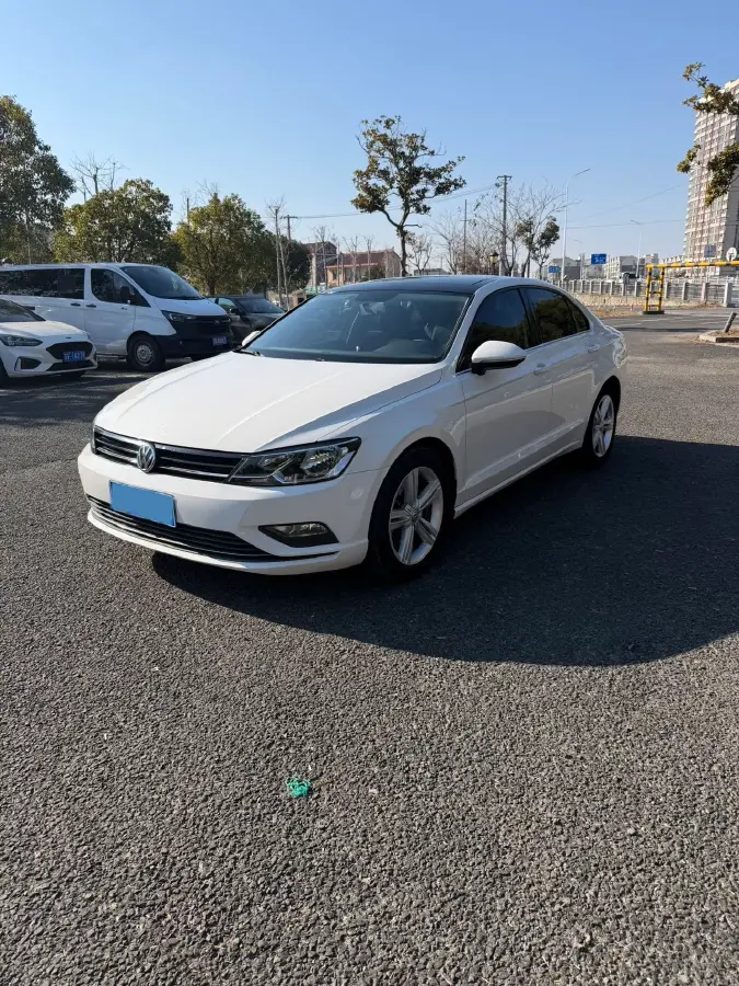 2017 Volkswagen Lamando 1.4T 150HP L4 7DCT