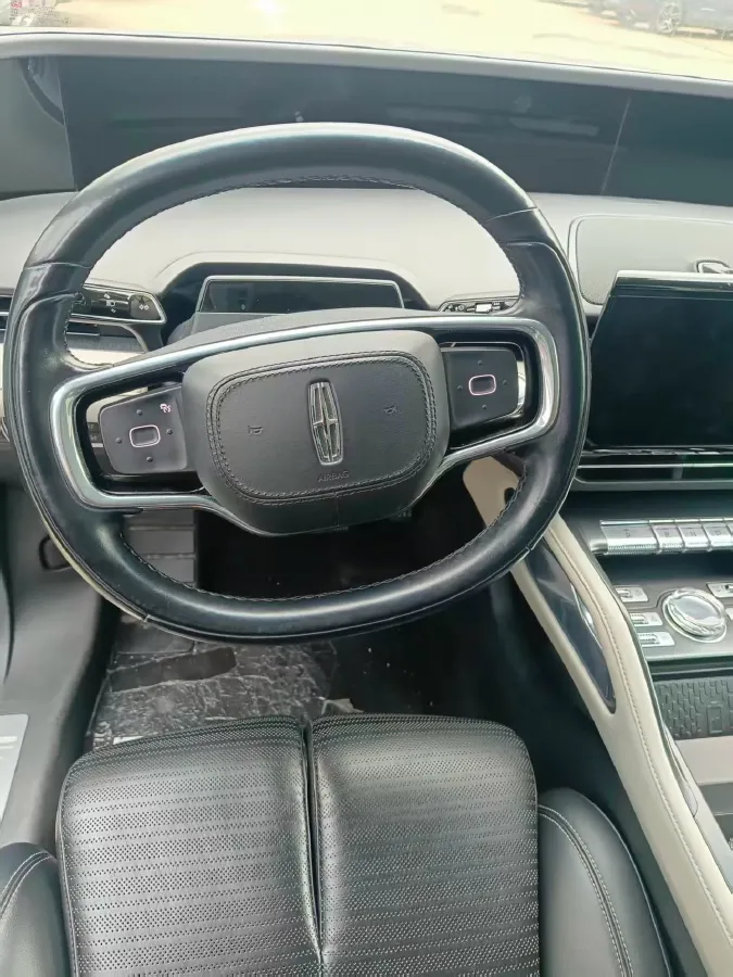2023 Lincoln Nautilus 2.0T 261HP L4 8AT,autocango,china used car exporter,china ev exporter,chinese used car exporter,chinese used ev exporter