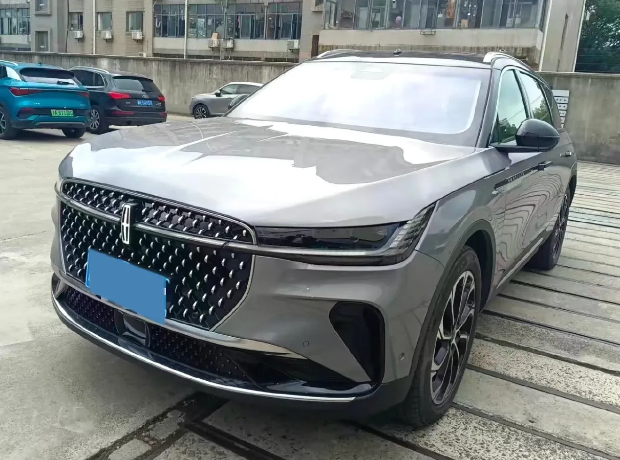 2023 Lincoln Nautilus 2.0T 261HP L4 8AT,autocango,china used car exporter,china ev exporter,chinese used car exporter,chinese used ev exporter