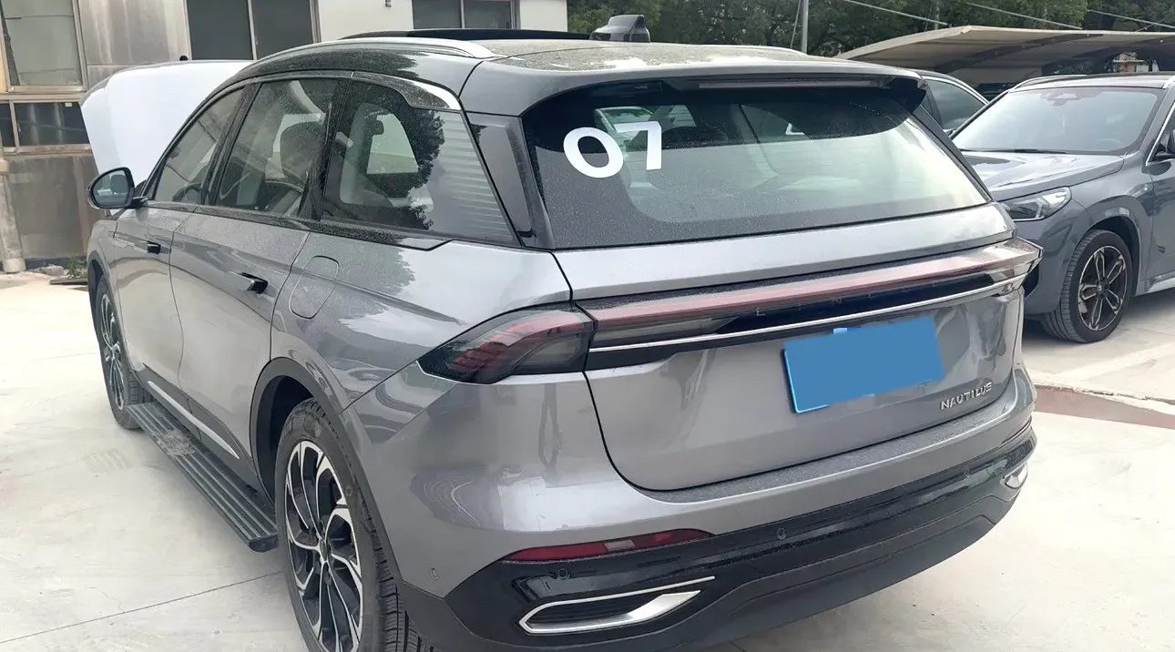 2023 Lincoln Nautilus 2.0T 261HP L4 8AT,autocango,china used car exporter,china ev exporter,chinese used car exporter,chinese used ev exporter