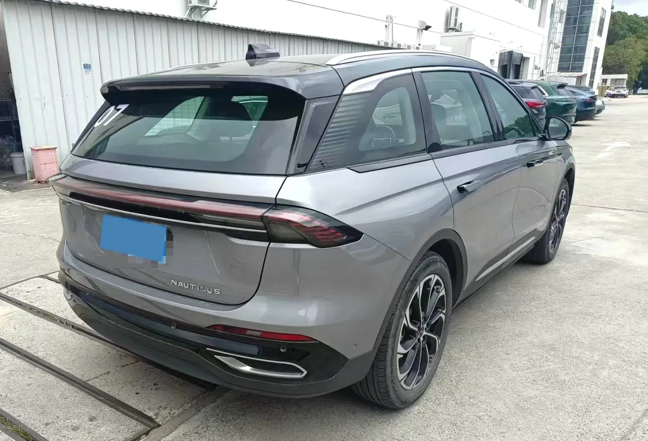 2023 Lincoln Nautilus 2.0T 261HP L4 8AT,autocango,china used car exporter,china ev exporter,chinese used car exporter,chinese used ev exporter