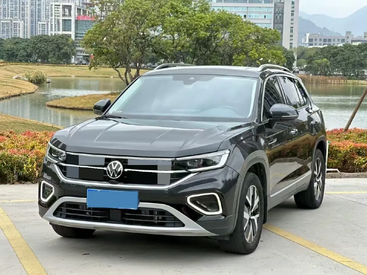 2023 Volkswagen Tayron 2.0T 186HP L4 7DCT