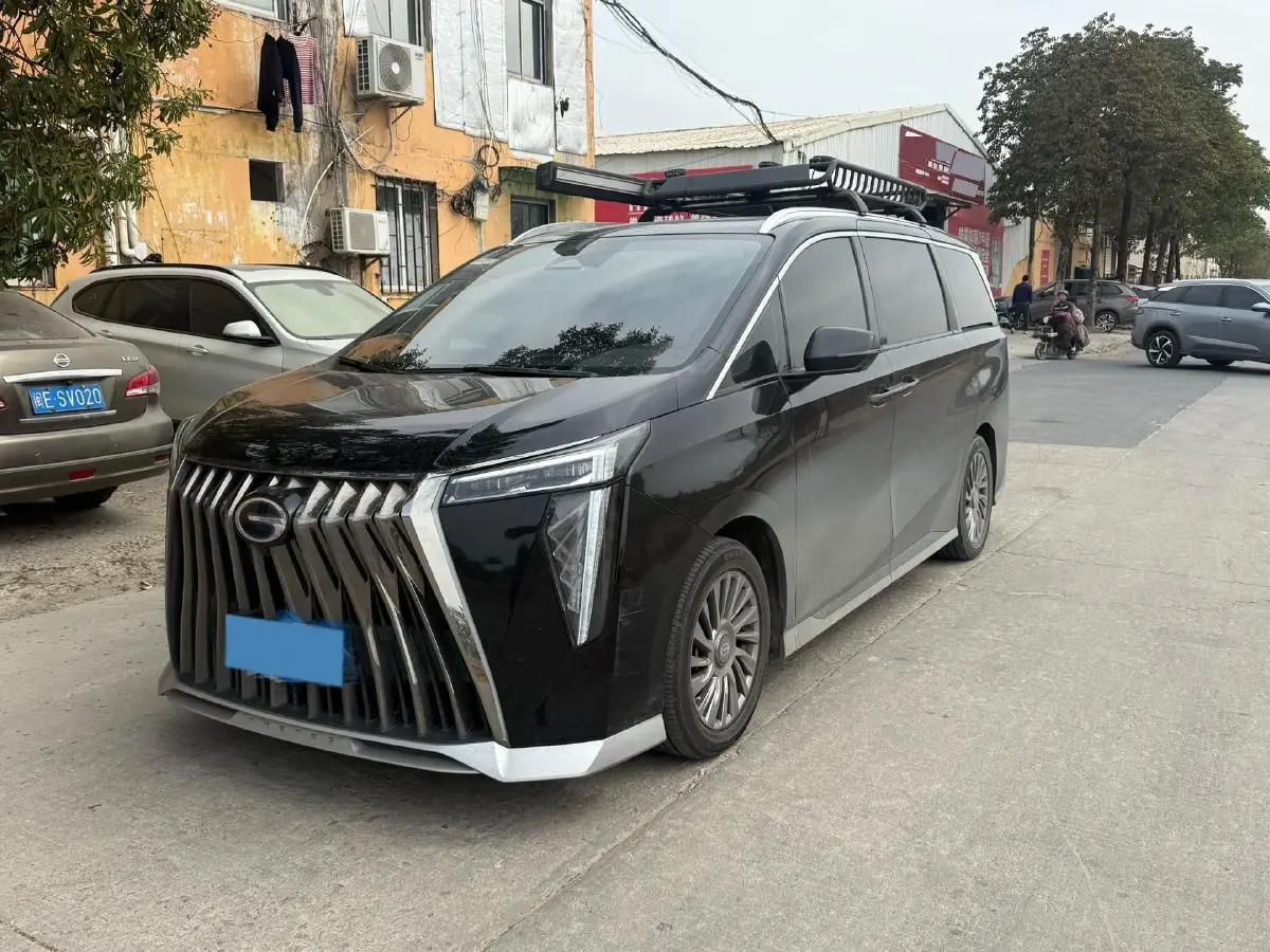 2023 GAC Trumpchi M8 2.0T 190HP L4 E-CVT Hybrid