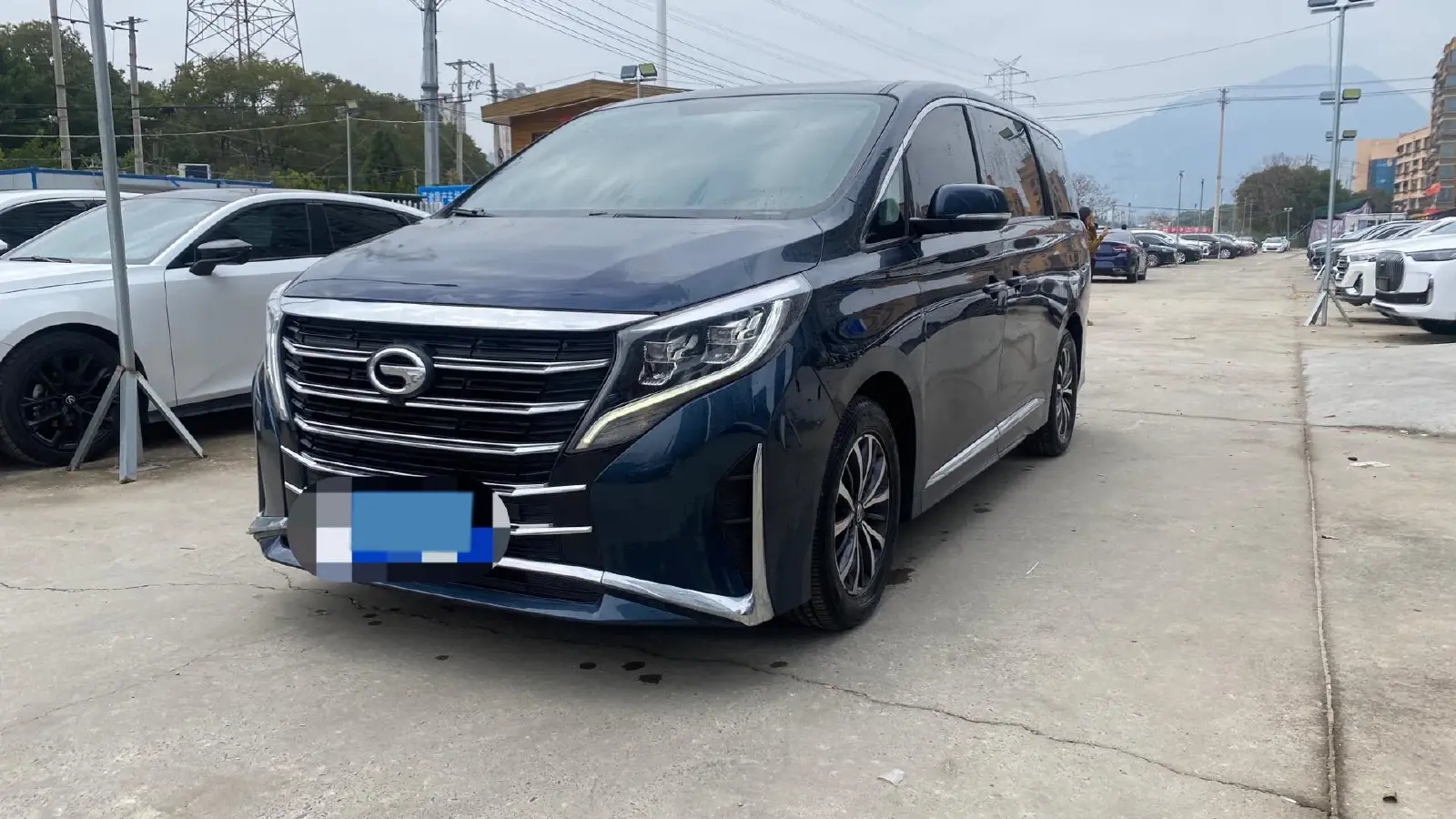 2021 GAC Trumpchi M8 2.0T 252HP L4 8AT