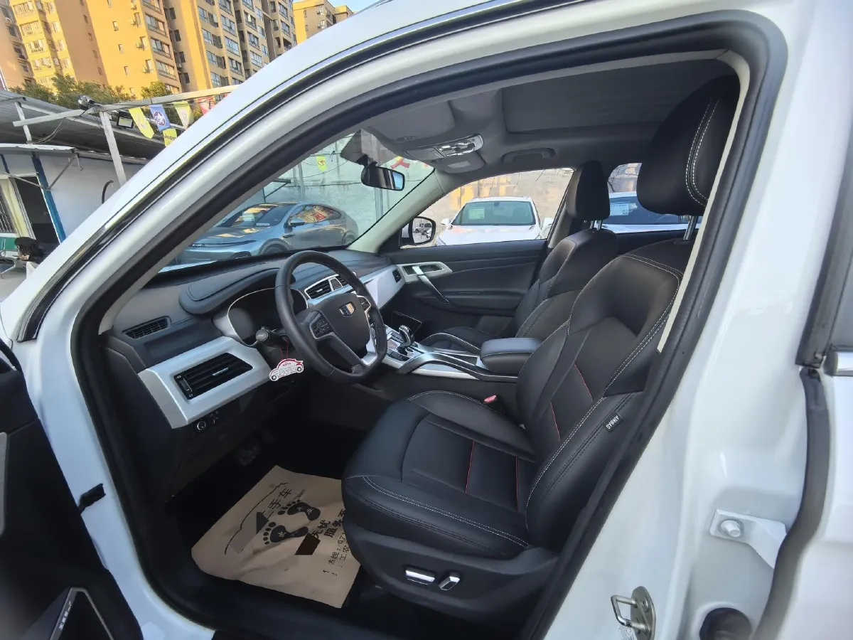 2020 Roewe i6 1.5T 169HP L4 7DCT,autocango,china used car exporter,china ev exporter,chinese used car exporter,chinese used ev exporter