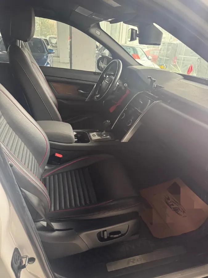 2020 Land Rover Discovery Sport 2.0T 249HP L4 9AT,autocango,china used car exporter,china ev exporter,chinese used car exporter,chinese used ev exporter