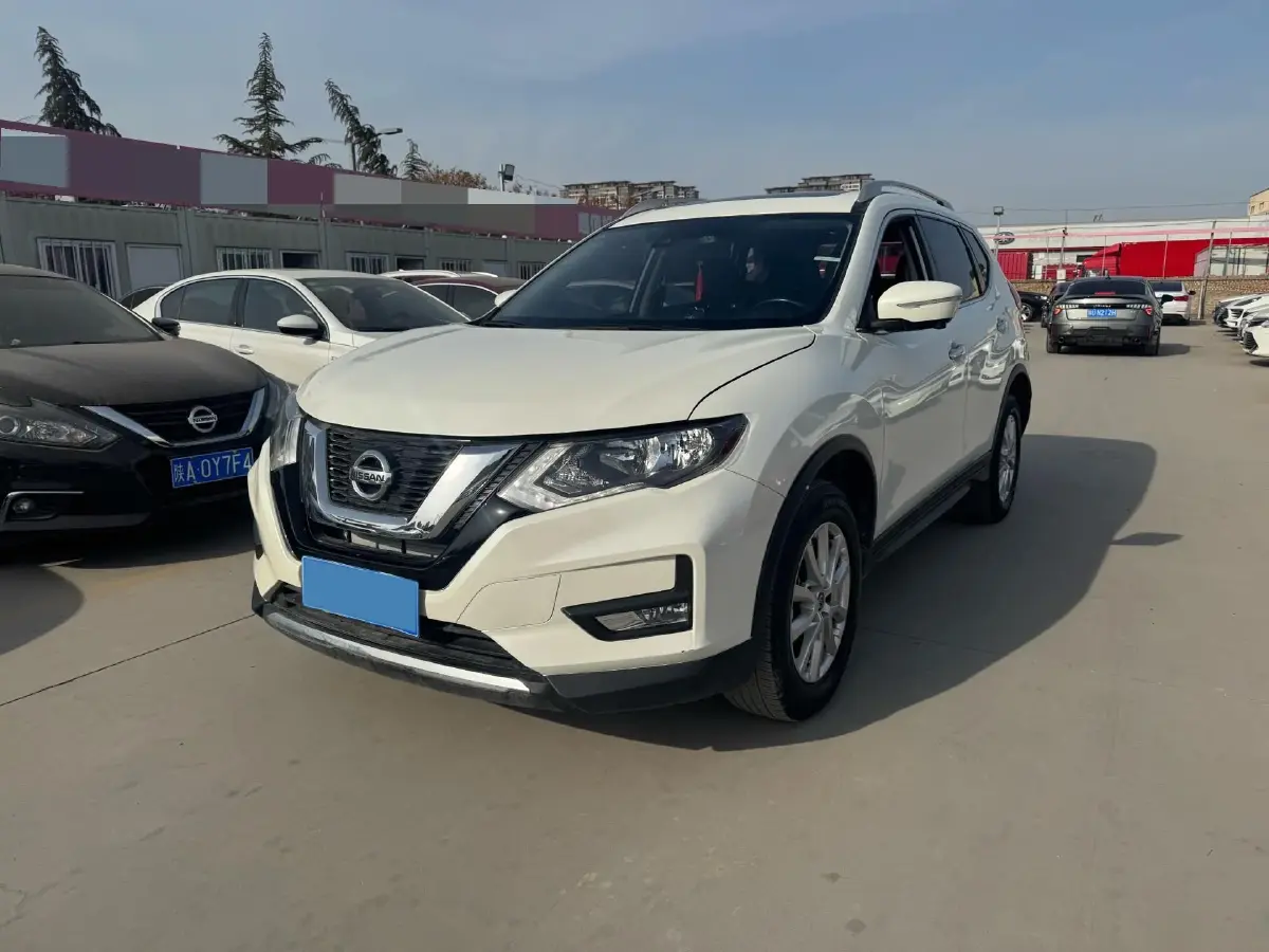 2020 Nissan X-Trail 2.0L 154HP L4 CVT