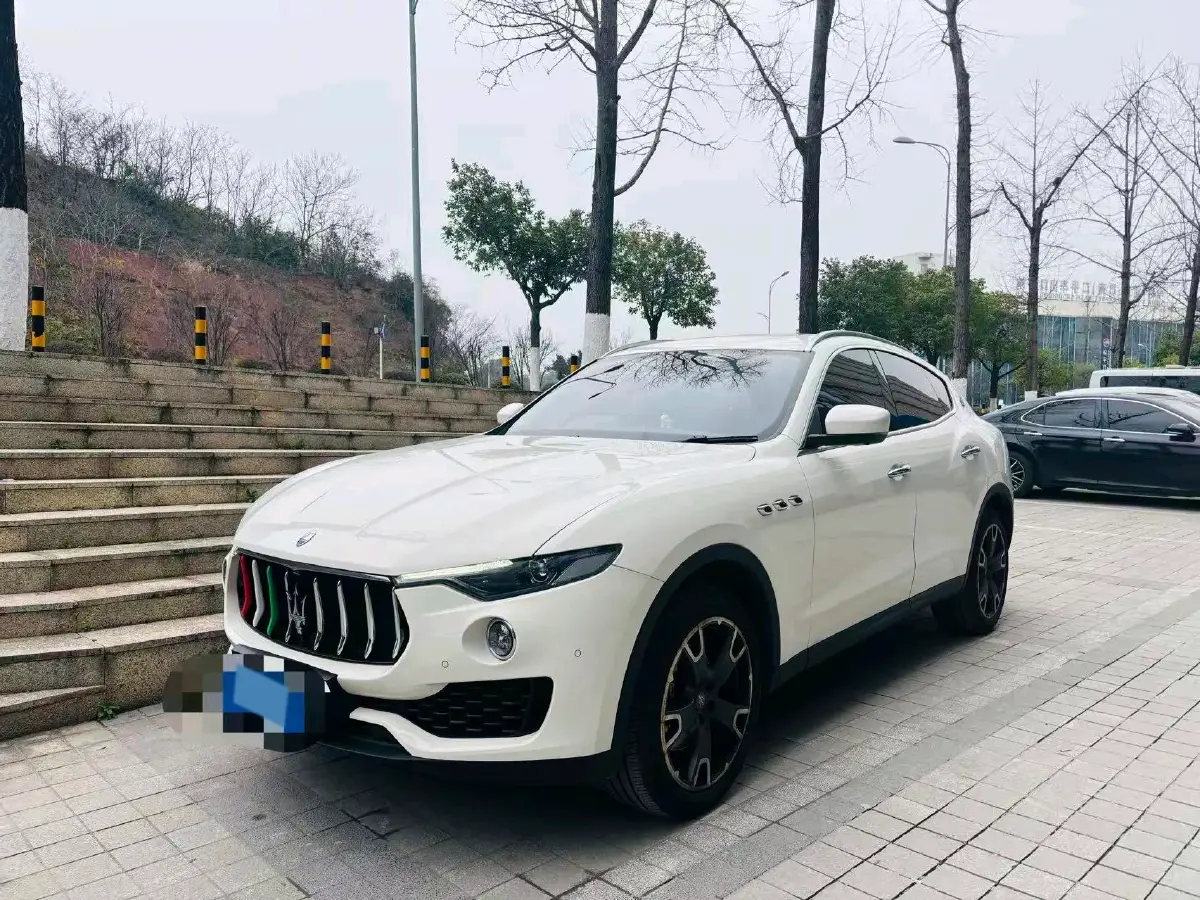 2018 Maserati Levante 3.0T 350HP V6 8AT