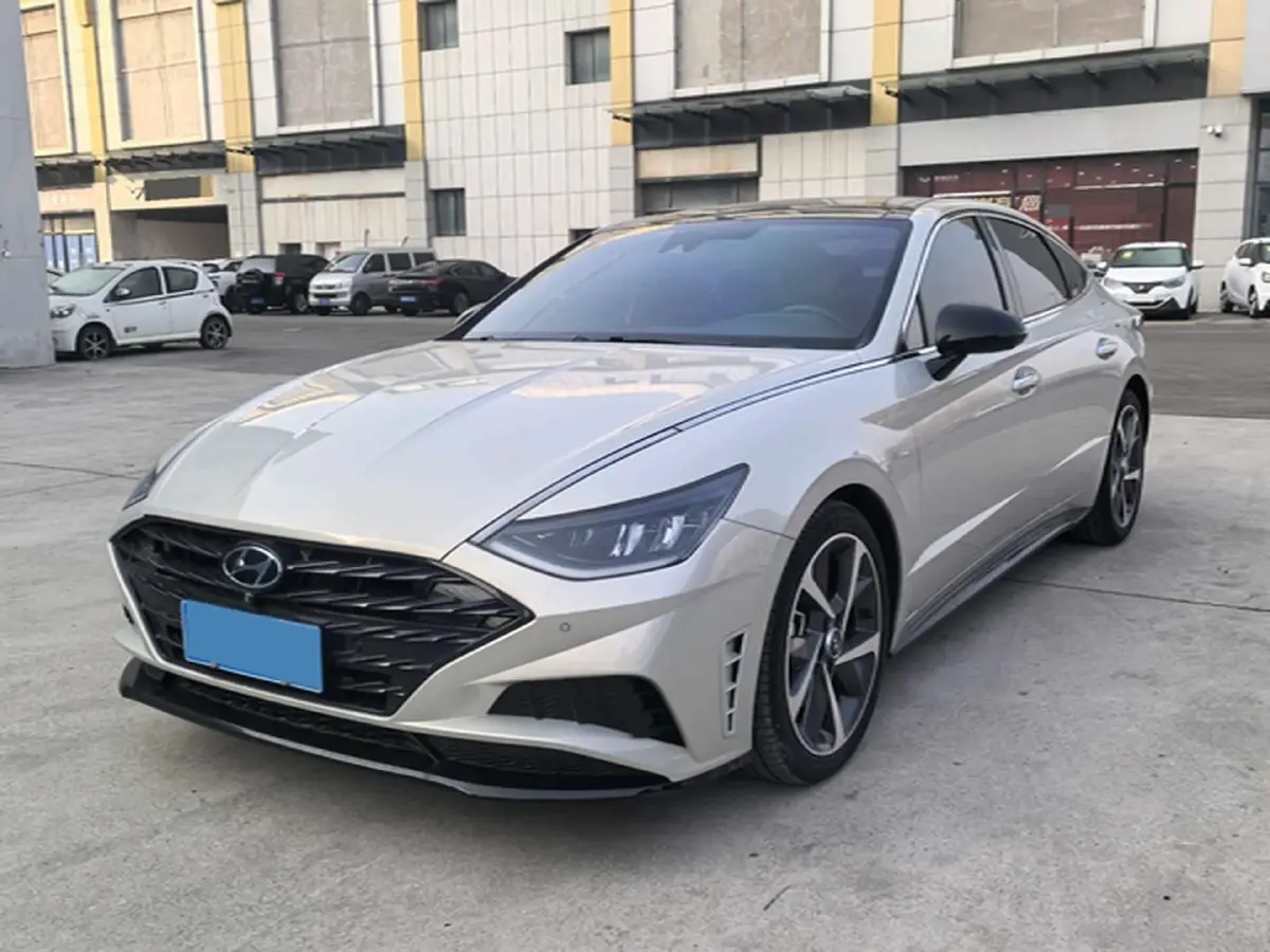 2020 Hyundai Sonata 2.0T 240HP L4 8AT