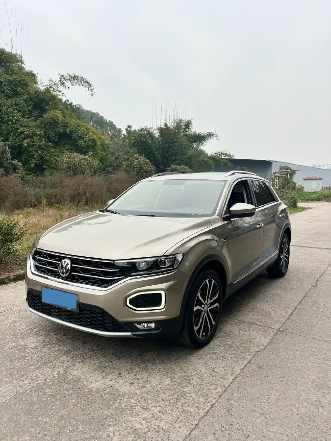 2020 Volkswagen T-Roc 1.4T 150HP L4 7DCT