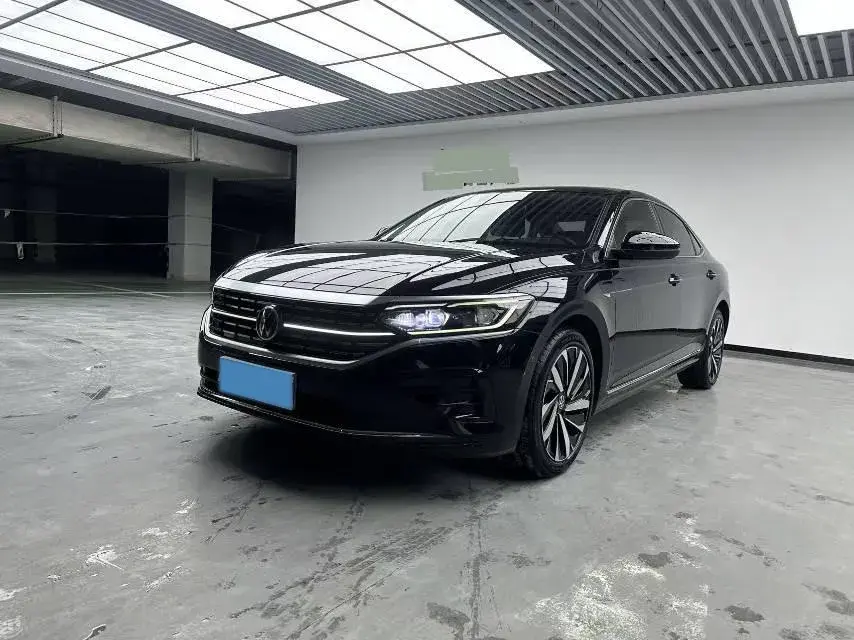 2022 Xpeng P7 BEV 60.2KWH