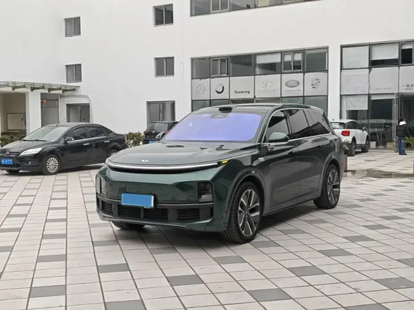 2024 Toyota Land Cruiser Prado 2.4T 282HP L4 8AT Hybrid