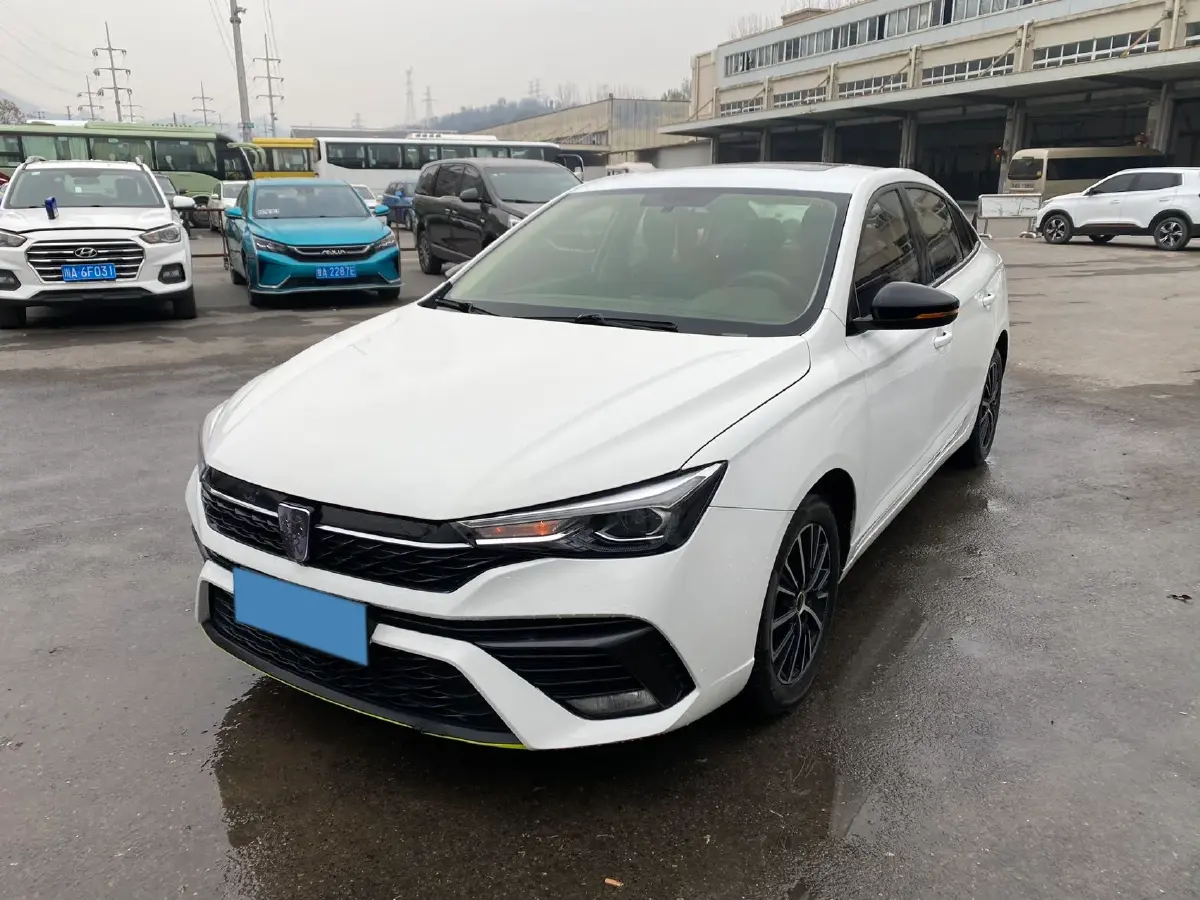 2021 Roewe i5 1.5L 120HP L4 CVT