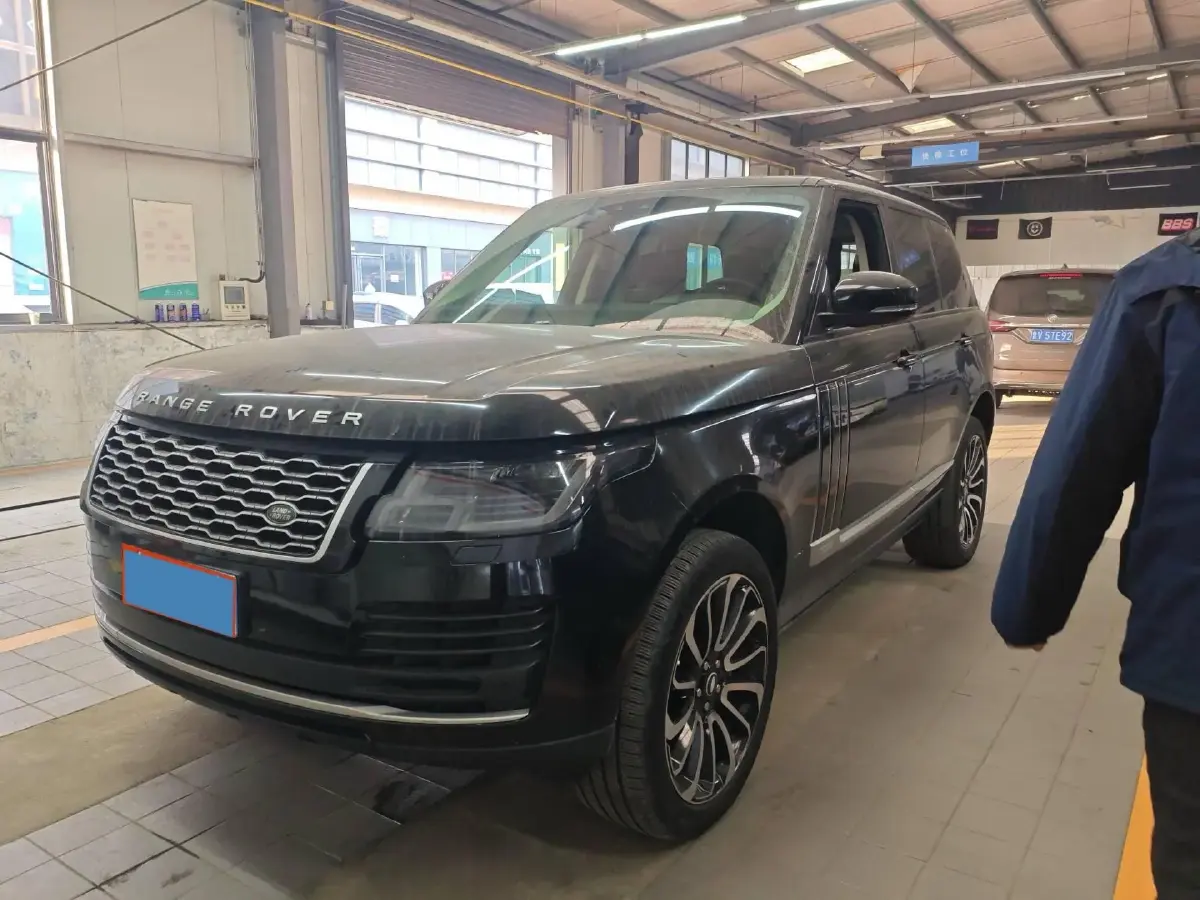 2018 Land Rover Range Rover 3.0T 340HP V6 8AT
