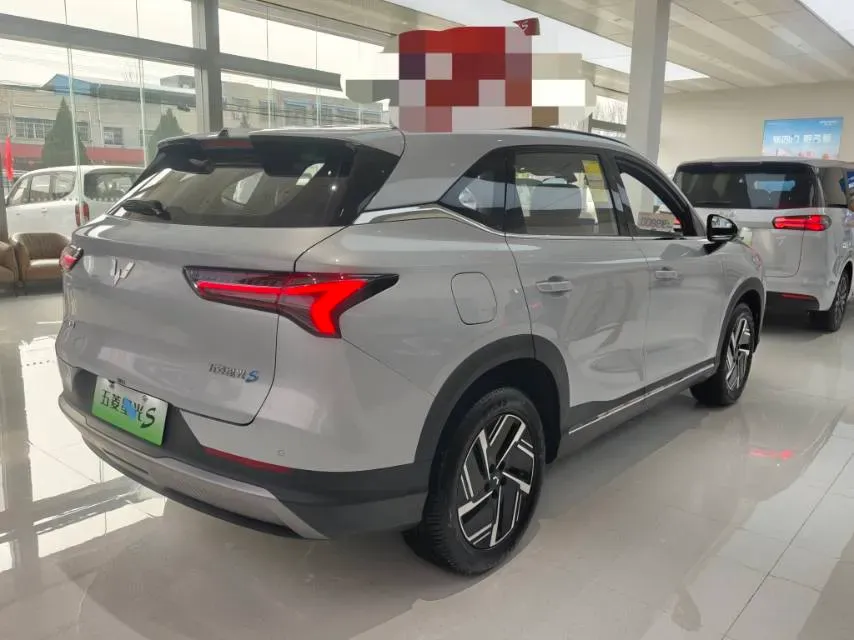 2024 WuLing XingGuangS 1.5L 106HP L4 E-CVT PHEV 20.5KWH,autocango,china used car exporter,china ev exporter,chinese used car exporter,chinese used ev exporter