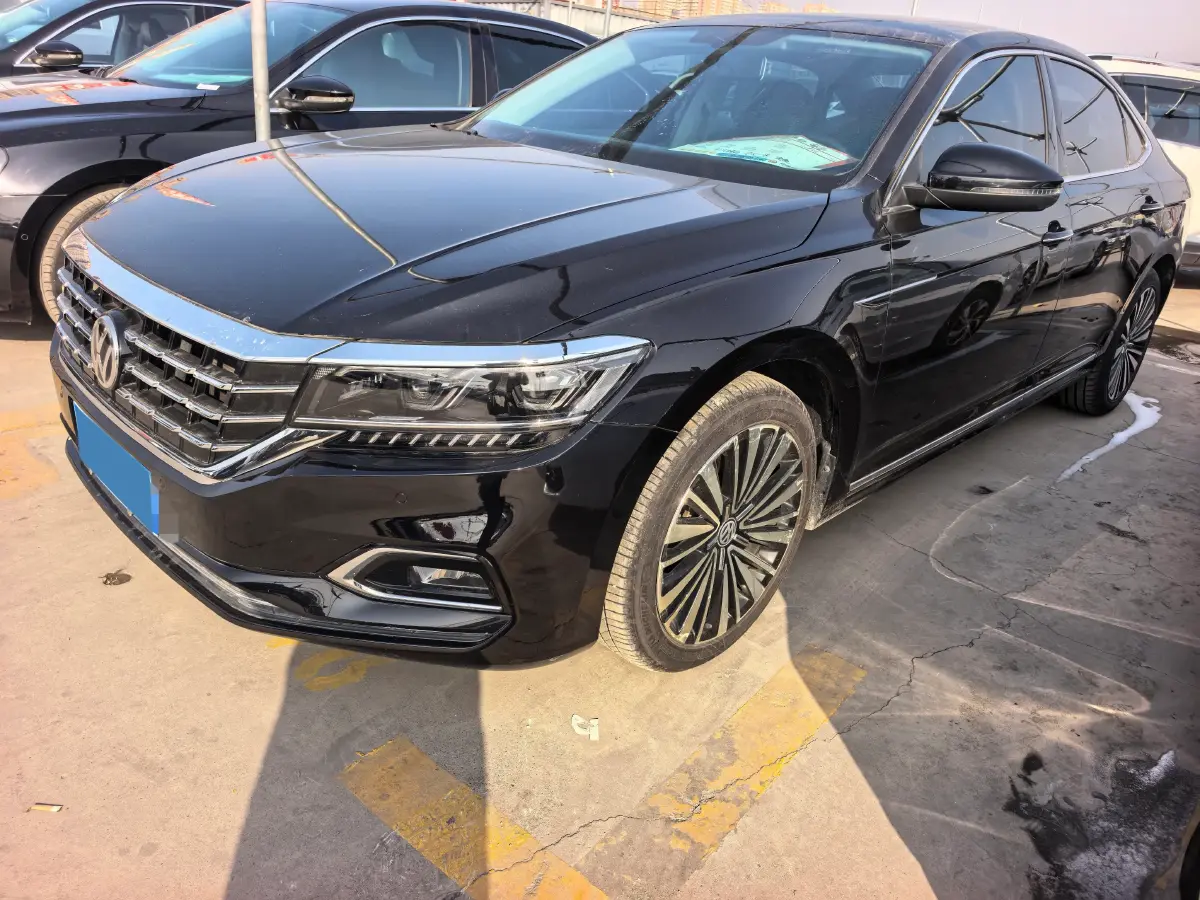 2019 Volvo V40 1.5T 152HP L4 6AT