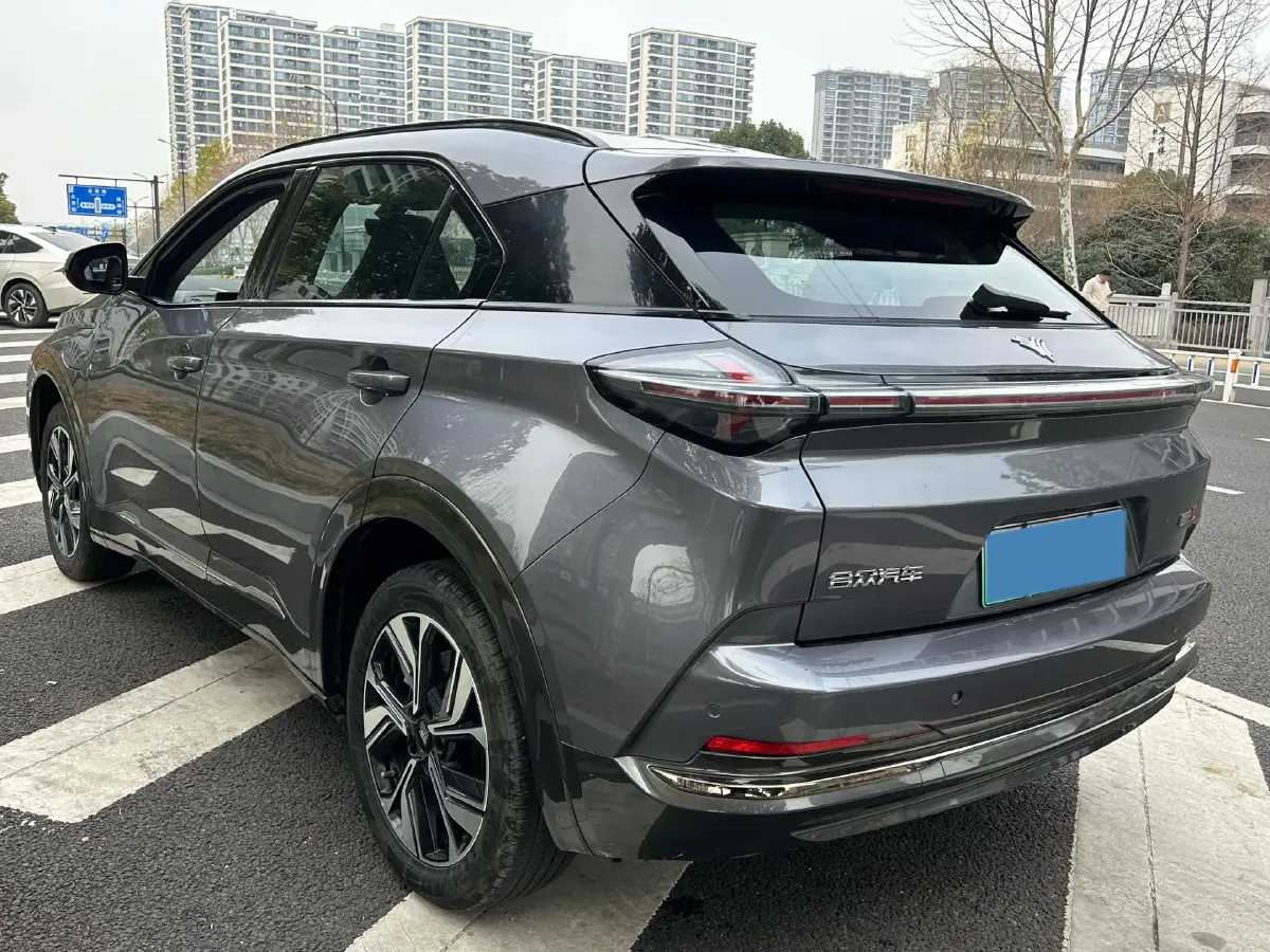 2022 Venucia Grand V 1.5T 190HP L4 7DCT,autocango,china used car exporter,china ev exporter,chinese used car exporter,chinese used ev exporter