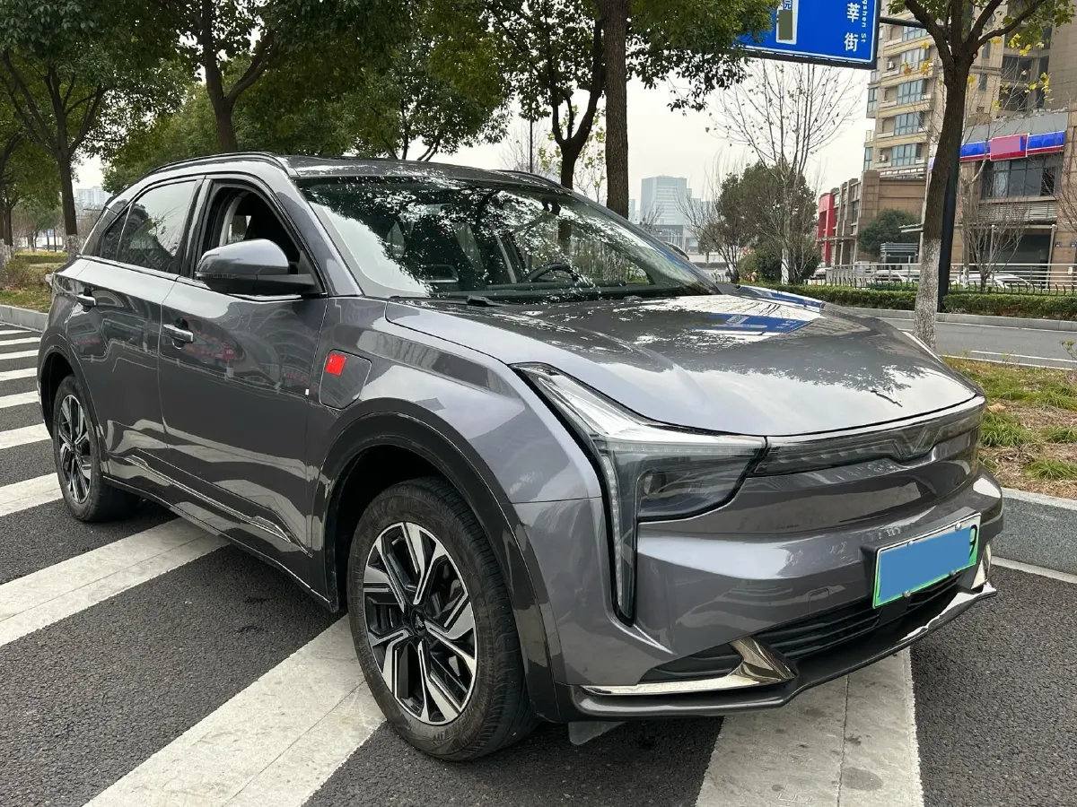 2022 Venucia Grand V 1.5T 190HP L4 7DCT,autocango,china used car exporter,china ev exporter,chinese used car exporter,chinese used ev exporter