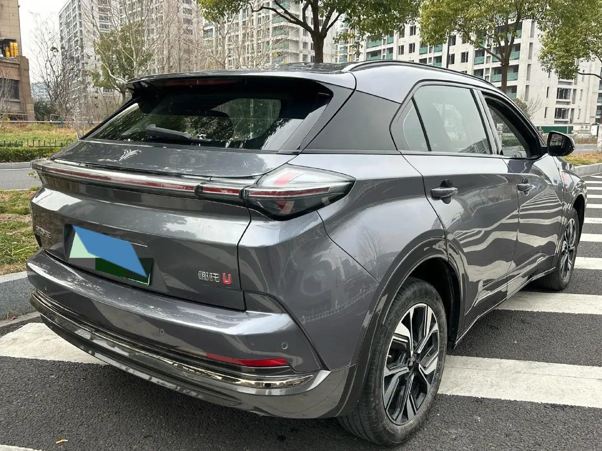 2022 Venucia Grand V 1.5T 190HP L4 7DCT,autocango,china used car exporter,china ev exporter,chinese used car exporter,chinese used ev exporter