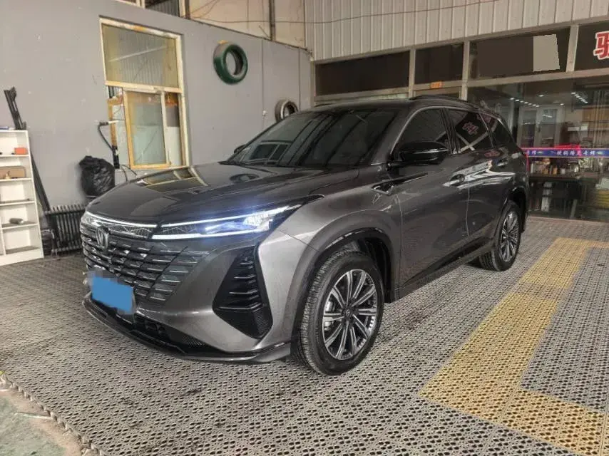 2025 ChangAn CS75 Plus 1.5T 188HP L4 8AT