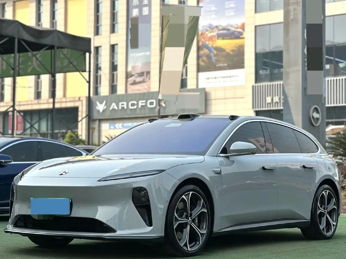 2023 NIO ET5T BEV 75KWH