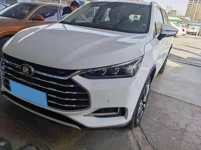 2018 BYD Tang 2.0T 205HP L4 6AT