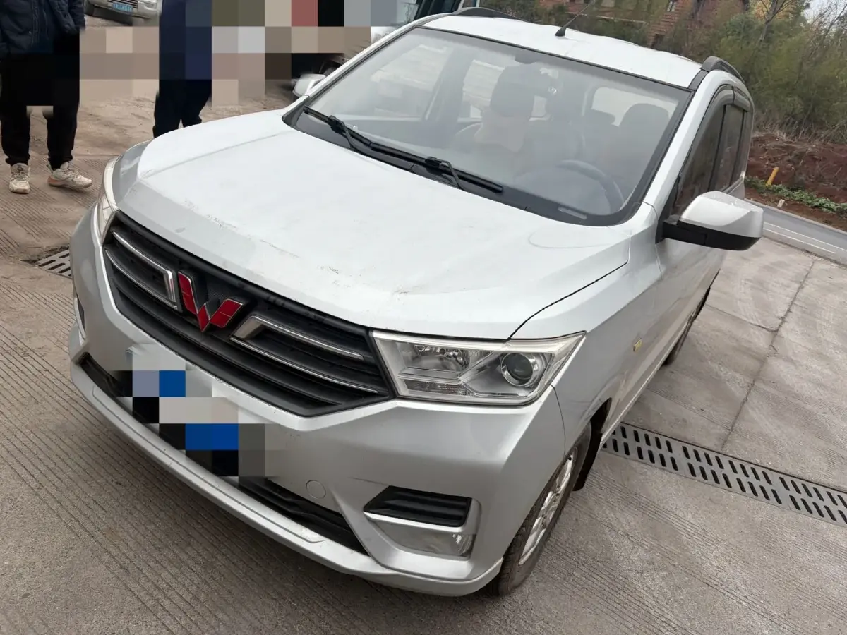 2018 WuLing HongGuang 1.5L 105HP L4 5MT