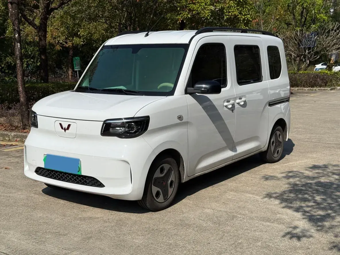 2025 WuLing ZhiGuang BEV 17.7KWH