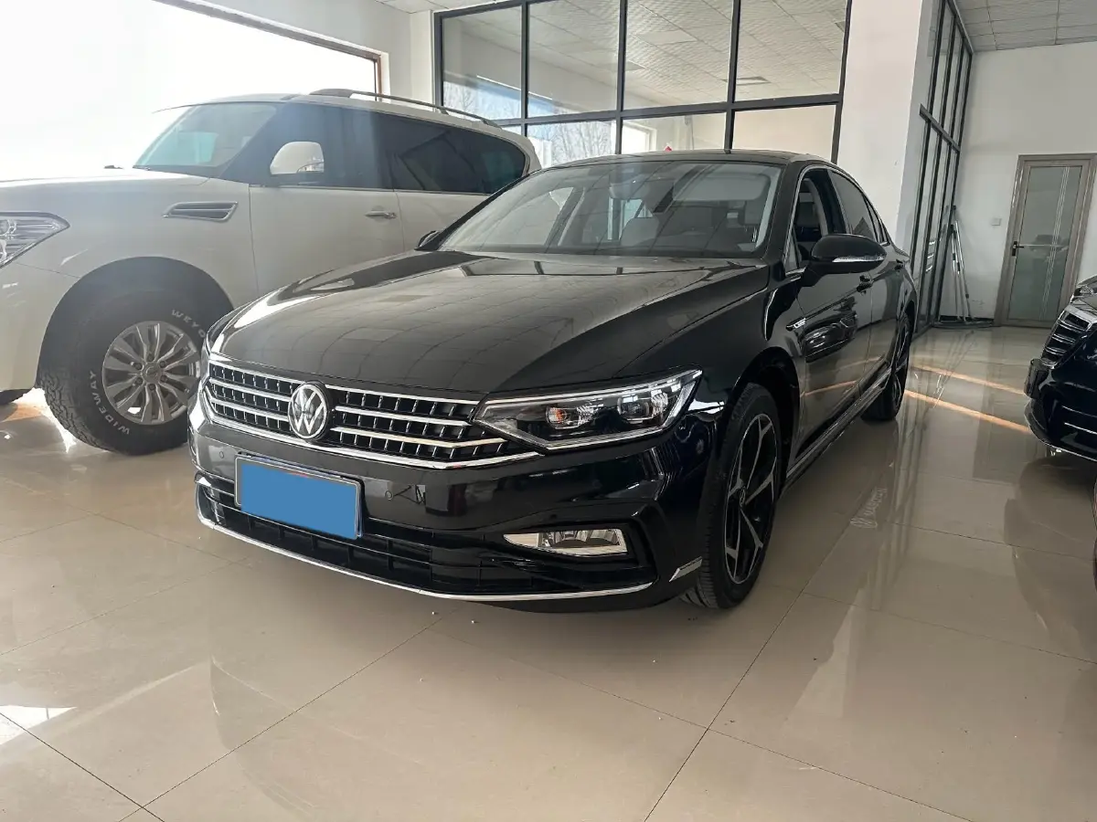 2023 Volkswagen Magotan 2.0T 186HP L4 7DCT
