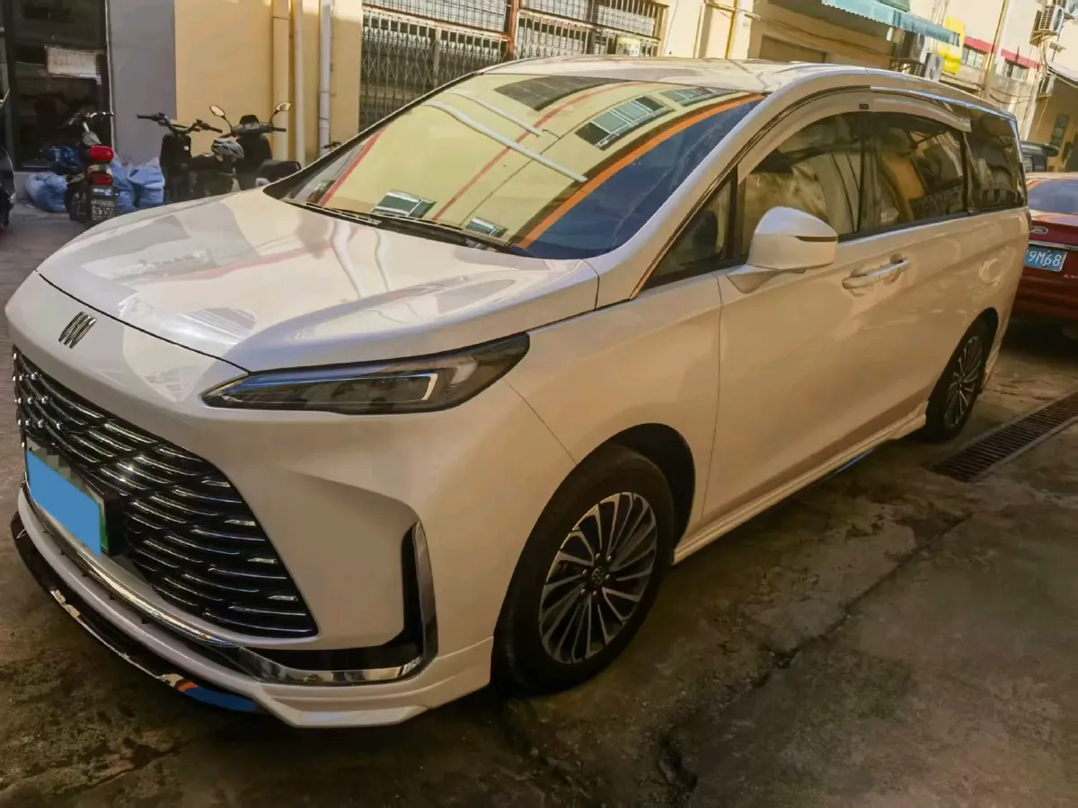 2025 Buick GL8 1.5T 180HP L4 2DHT PHEV,autocango,china used car exporter,china ev exporter,chinese used car exporter,chinese used ev exporter