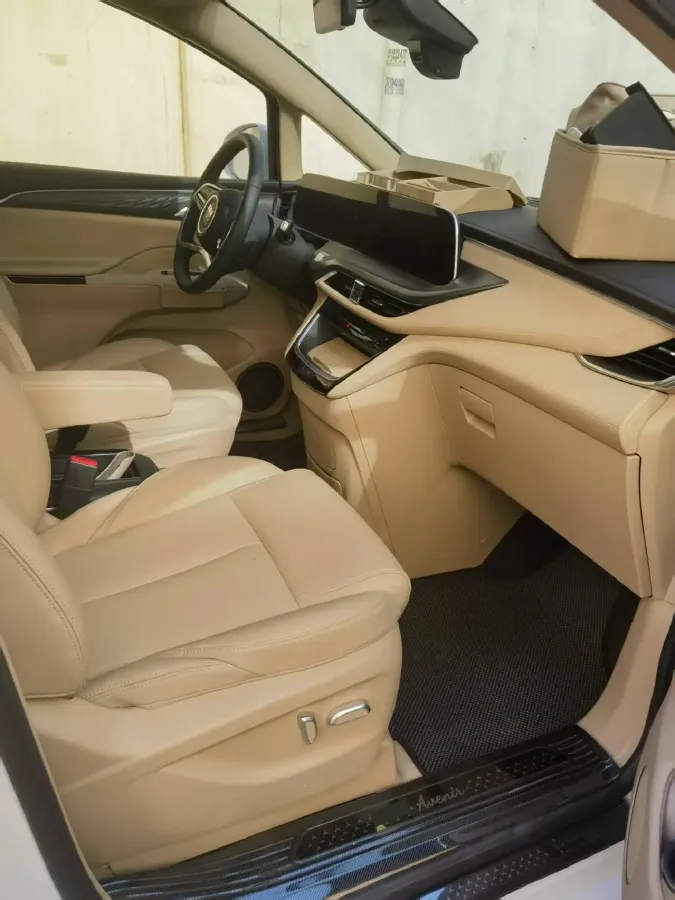 2025 Buick GL8 1.5T 180HP L4 2DHT PHEV,autocango,china used car exporter,china ev exporter,chinese used car exporter,chinese used ev exporter