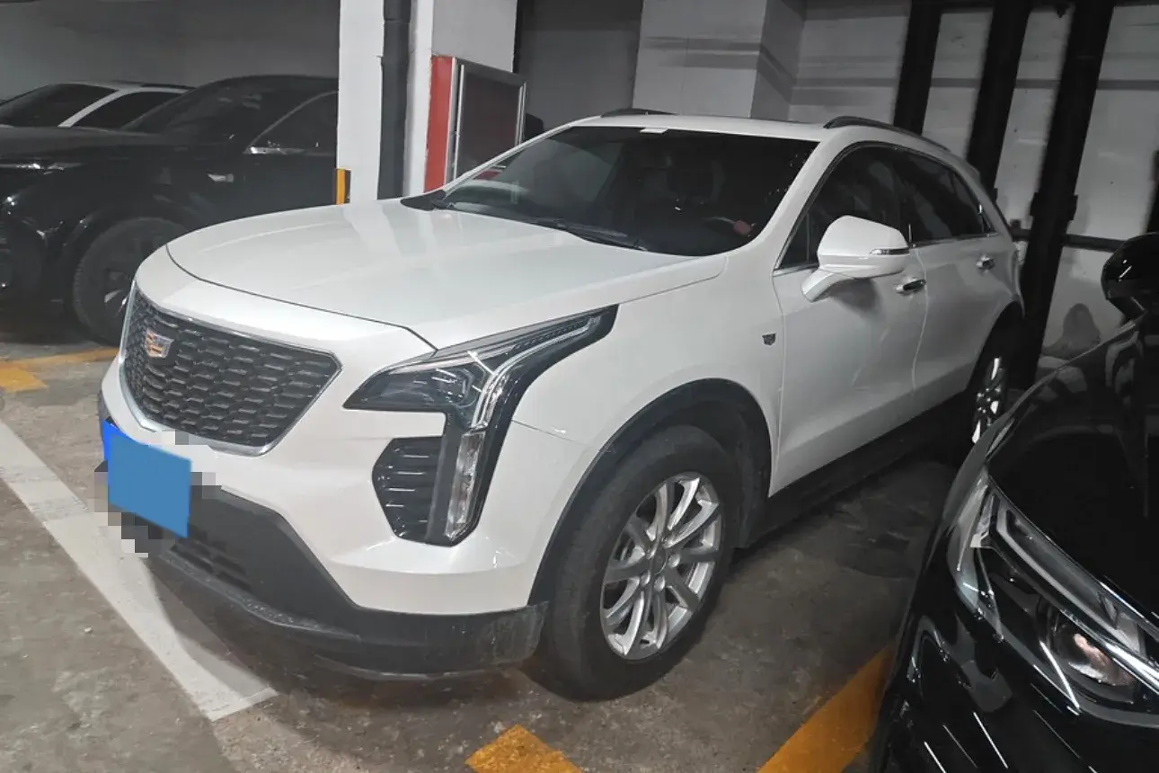 2022 Cadillac XT4 2.0T 237HP L4 9AT