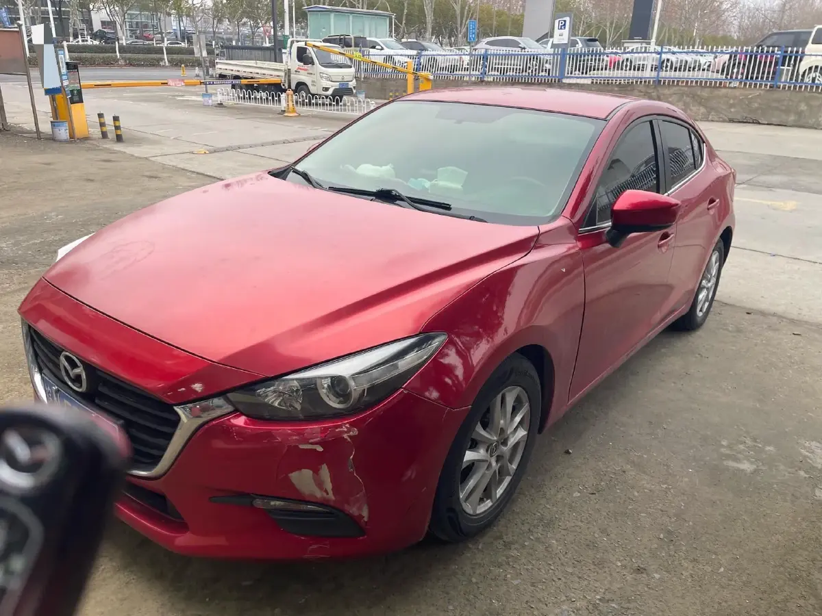 2017 Mazda 3 Axela 1.5L 117HP L4 6AT