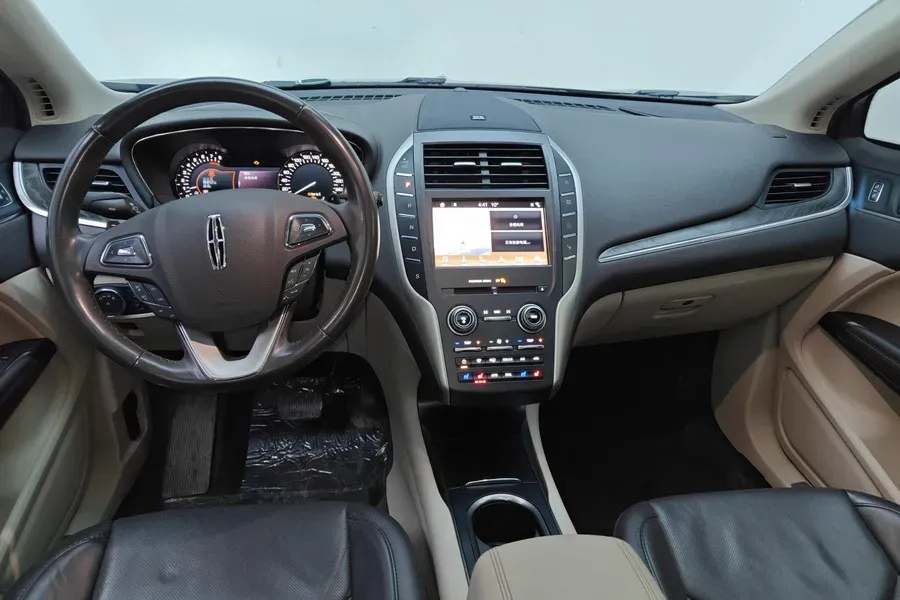 2017 Lincoln MKC 2.0T 203HP L4 6AT,autocango,china used car exporter,china ev exporter,chinese used car exporter,chinese used ev exporter