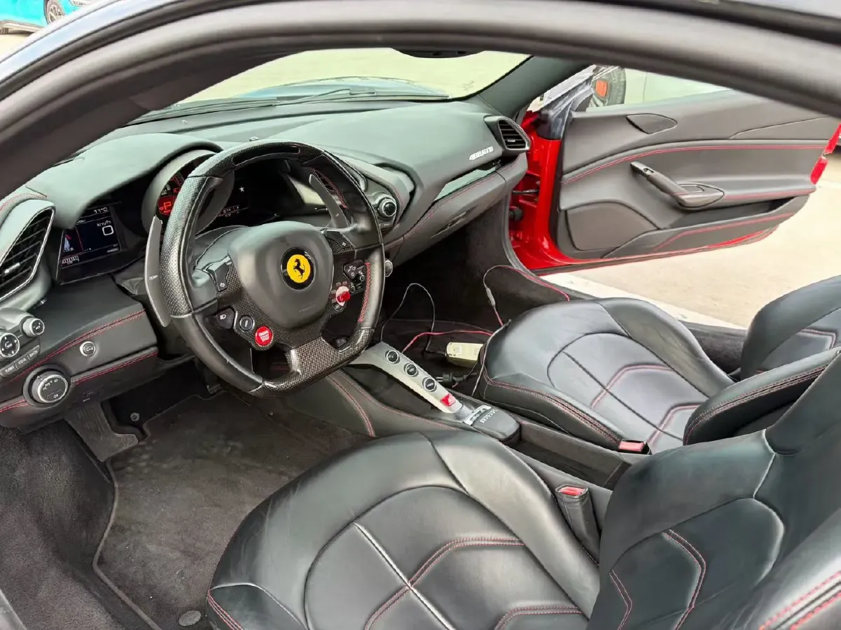 2015 Ferrari 488 3.9T 670HP V8 7DCT,autocango,china used car exporter,china ev exporter,chinese used car exporter,chinese used ev exporter