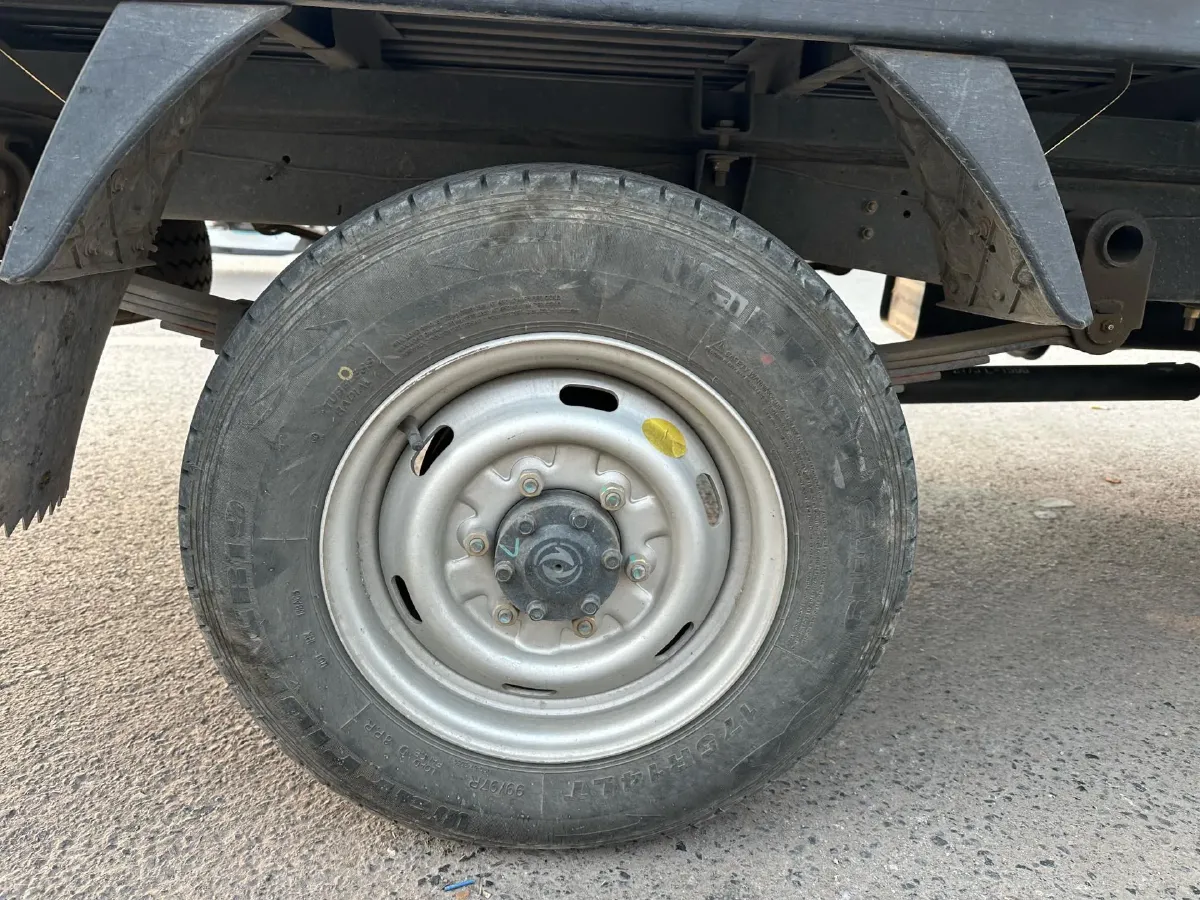 2023 DongFeng DFSK D71 1.6L 122HP L4 5MT,autocango,china used car exporter,china ev exporter,chinese used car exporter,chinese used ev exporter