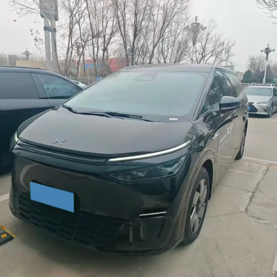 2025 Xpeng X9 BEV