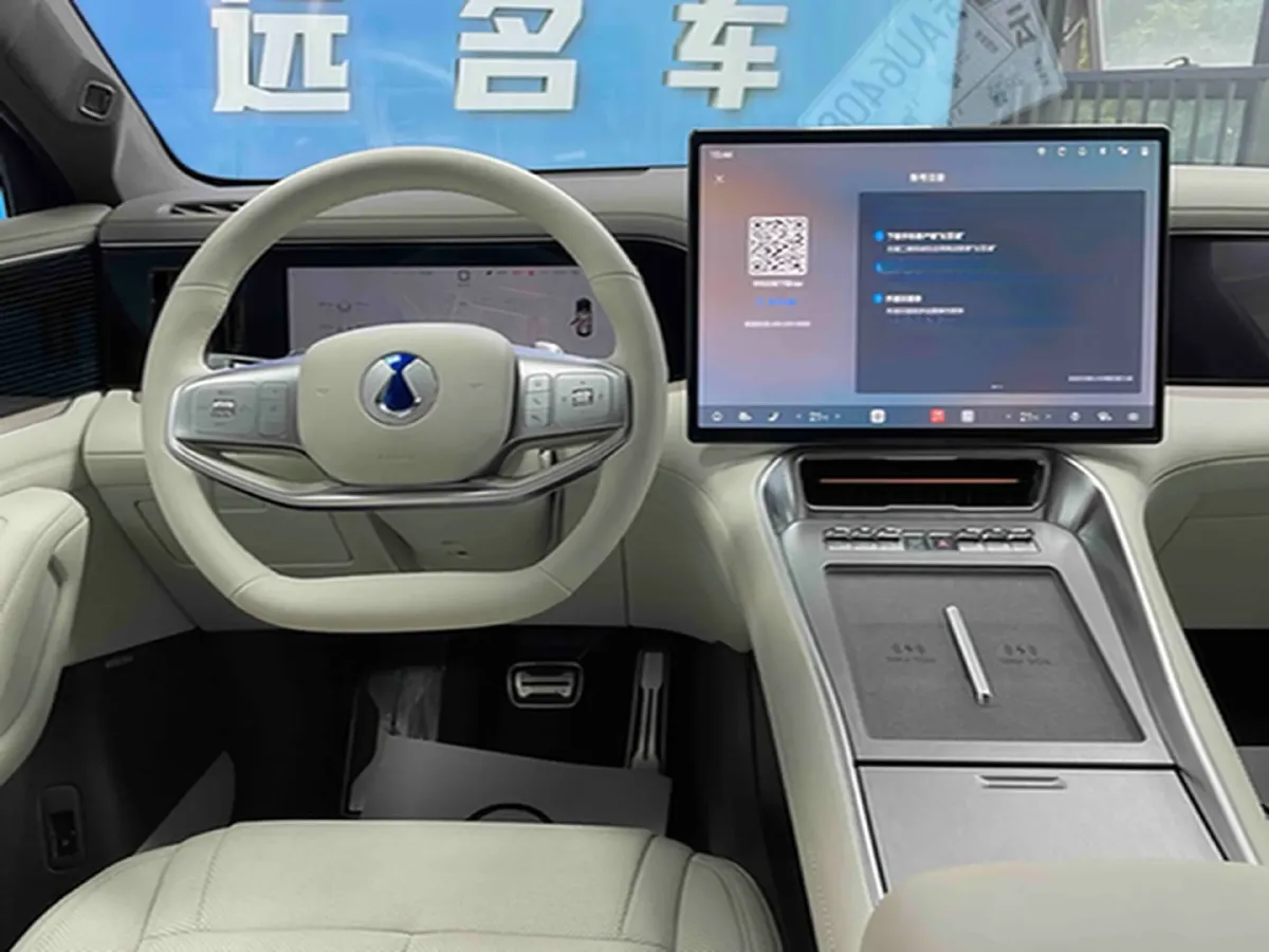 2025 Denza DenzaN8L 2.0T 207HP L4 E-CVT PHEV,autocango,china used car exporter,china ev exporter,chinese used car exporter,chinese used ev exporter