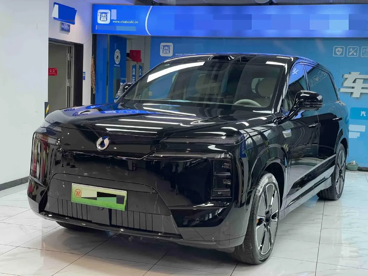 2025 Denza DenzaN8L 2.0T 207HP L4 E-CVT PHEV,autocango,china used car exporter,china ev exporter,chinese used car exporter,chinese used ev exporter