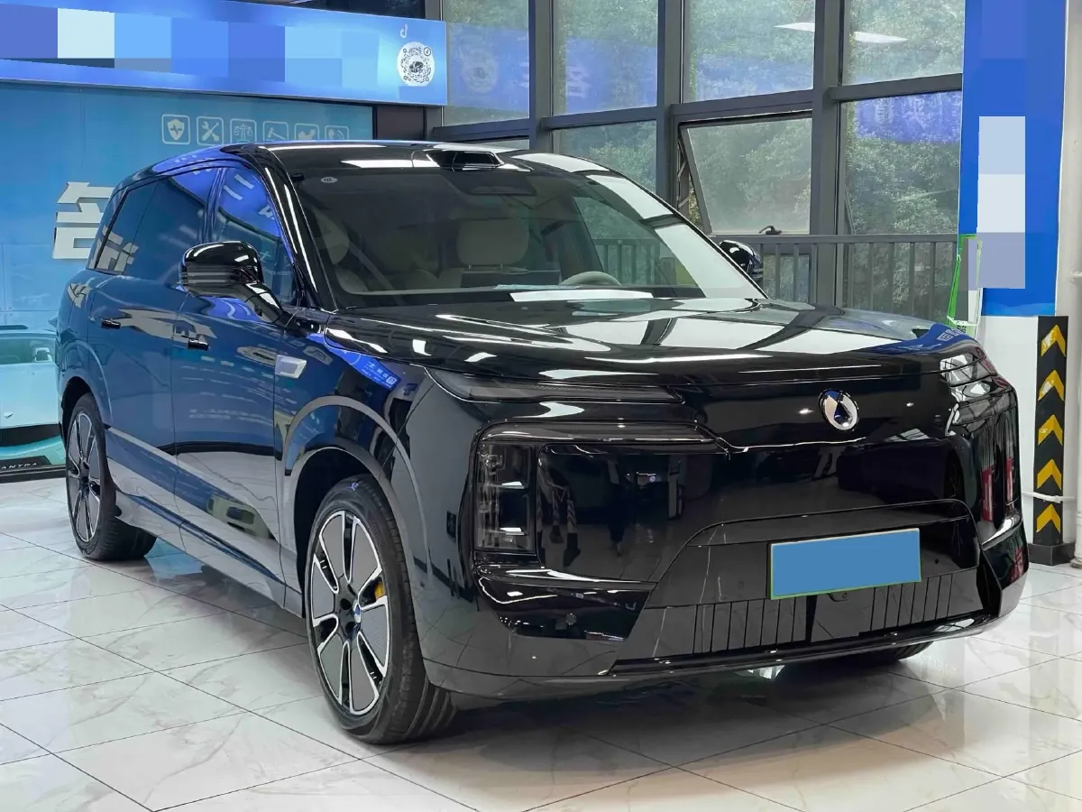 2025 Denza DenzaN8L 2.0T 207HP L4 E-CVT PHEV,autocango,china used car exporter,china ev exporter,chinese used car exporter,chinese used ev exporter