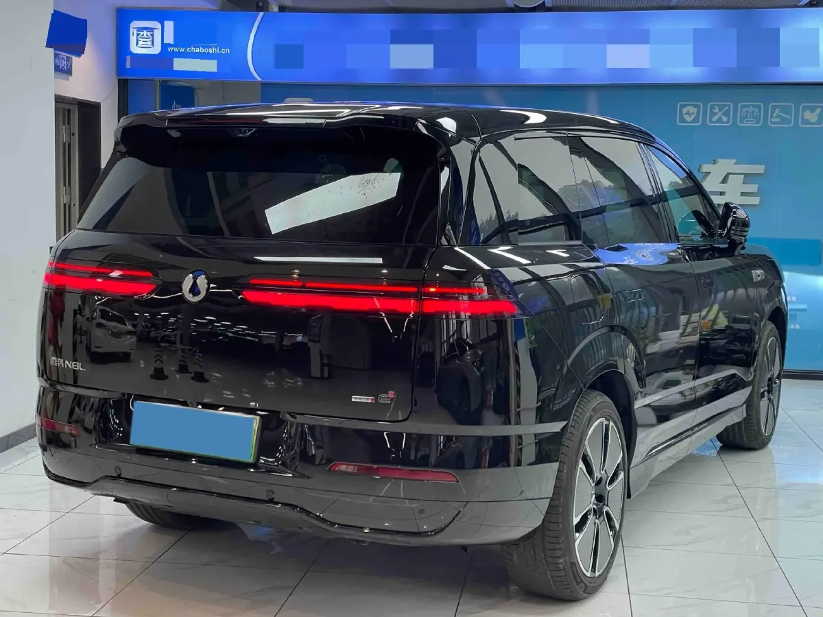 2025 Denza DenzaN8L 2.0T 207HP L4 E-CVT PHEV,autocango,china used car exporter,china ev exporter,chinese used car exporter,chinese used ev exporter