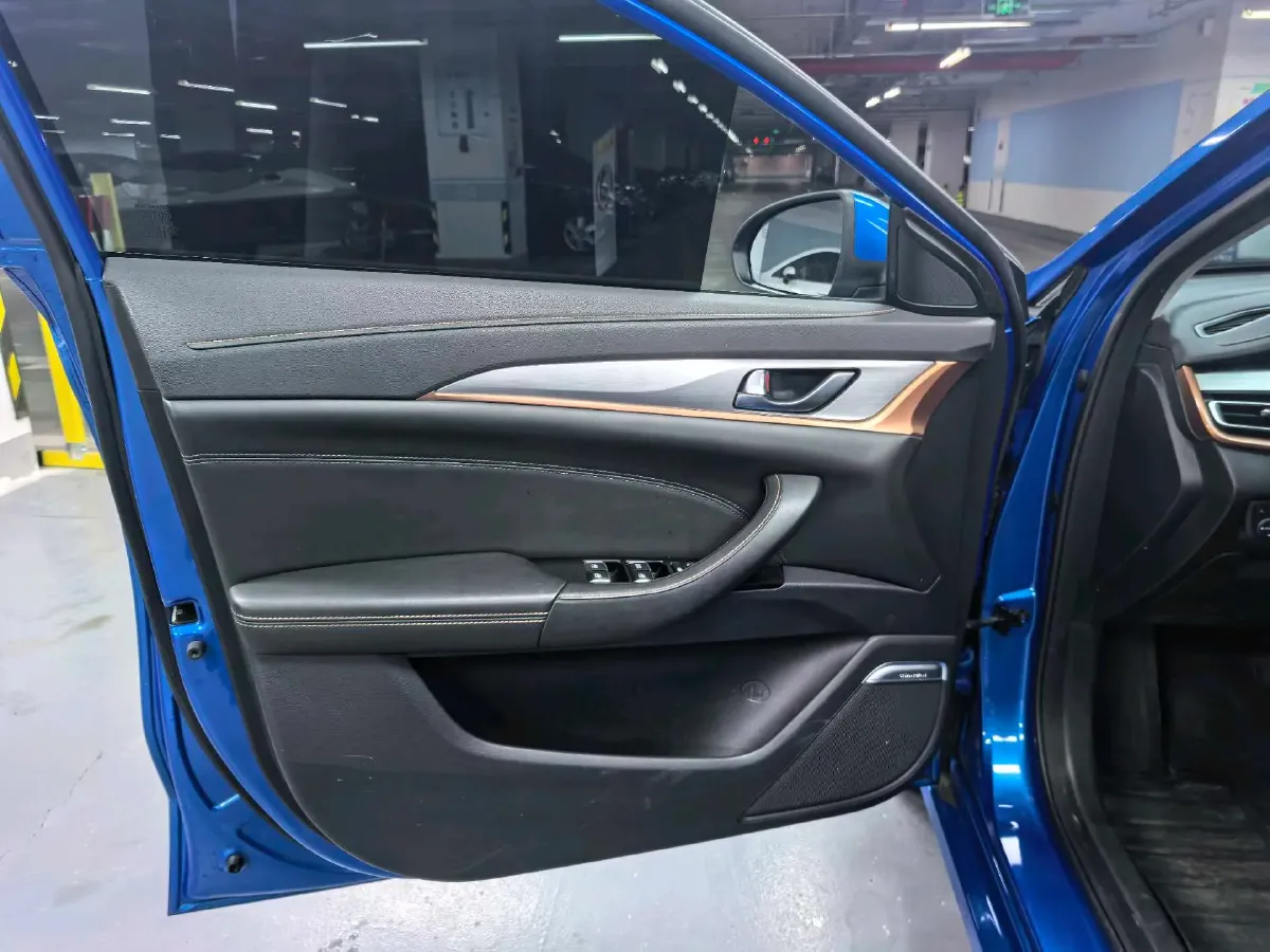 2019 ChangAn Eado ET BEV 52.6KWH,autocango,china used car exporter,china ev exporter,chinese used car exporter,chinese used ev exporter