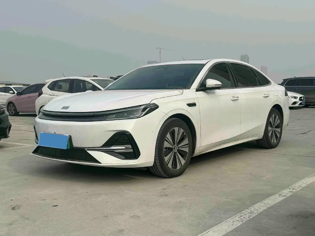 2025 Geely Galaxy A7 1.5L 112HP L4 1DHT PHEV