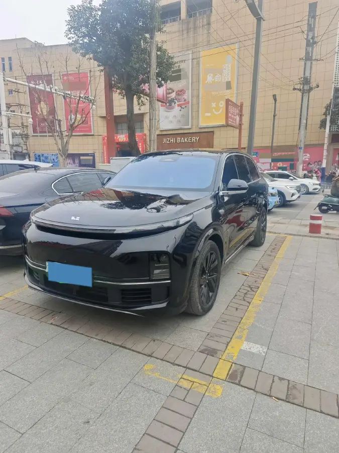 2023 Li L8 Range Extended 154HP REEV 40.9KWH