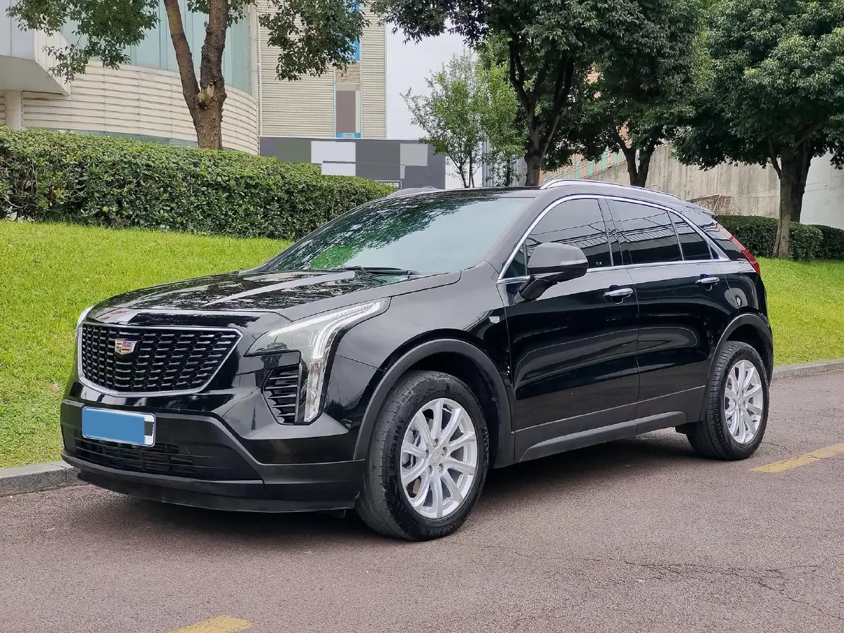 2022 Cadillac XT4 2.0T 237HP L4 9AT