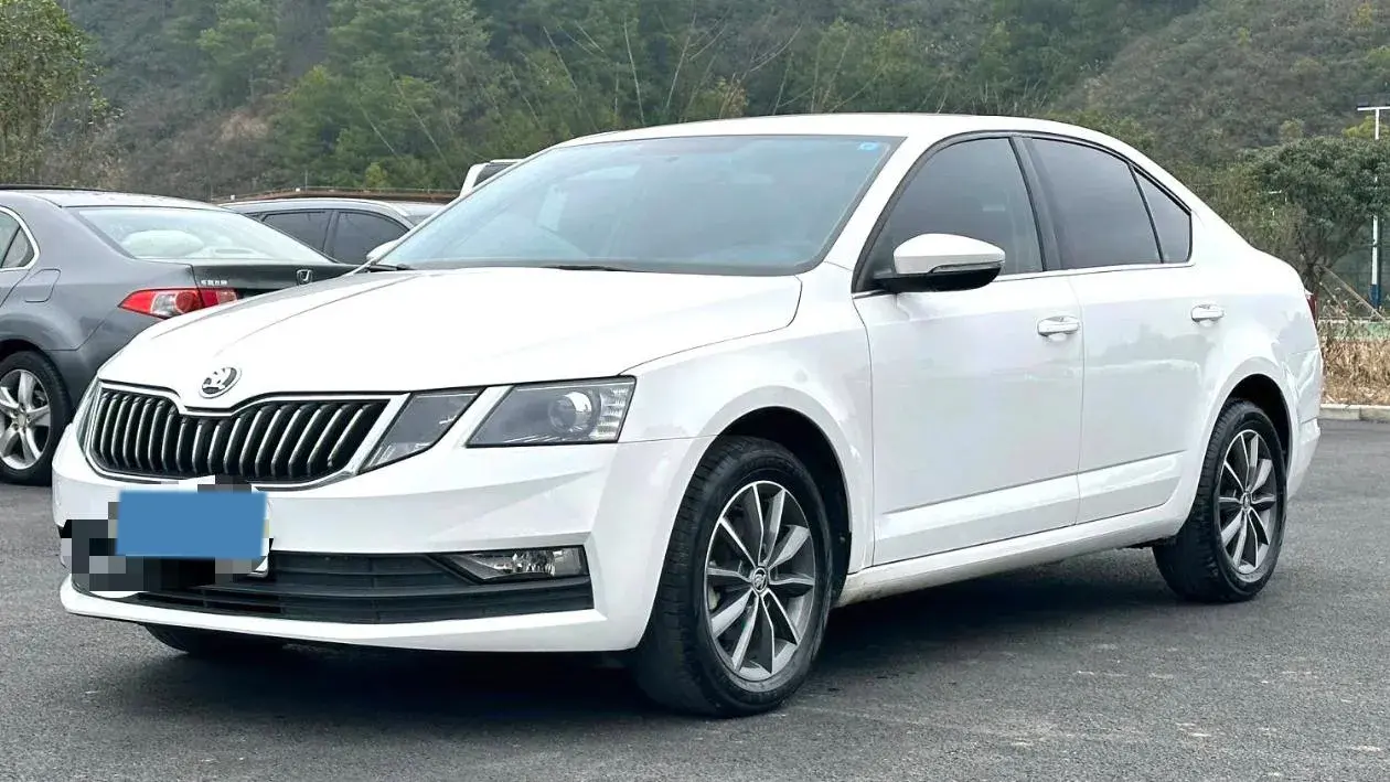 2021 Skoda Octavia 1.5L 113HP L4 6AT